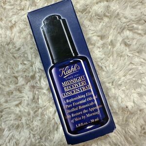 Kiehl's Midnight Recovery Concentrate in Deep Blue